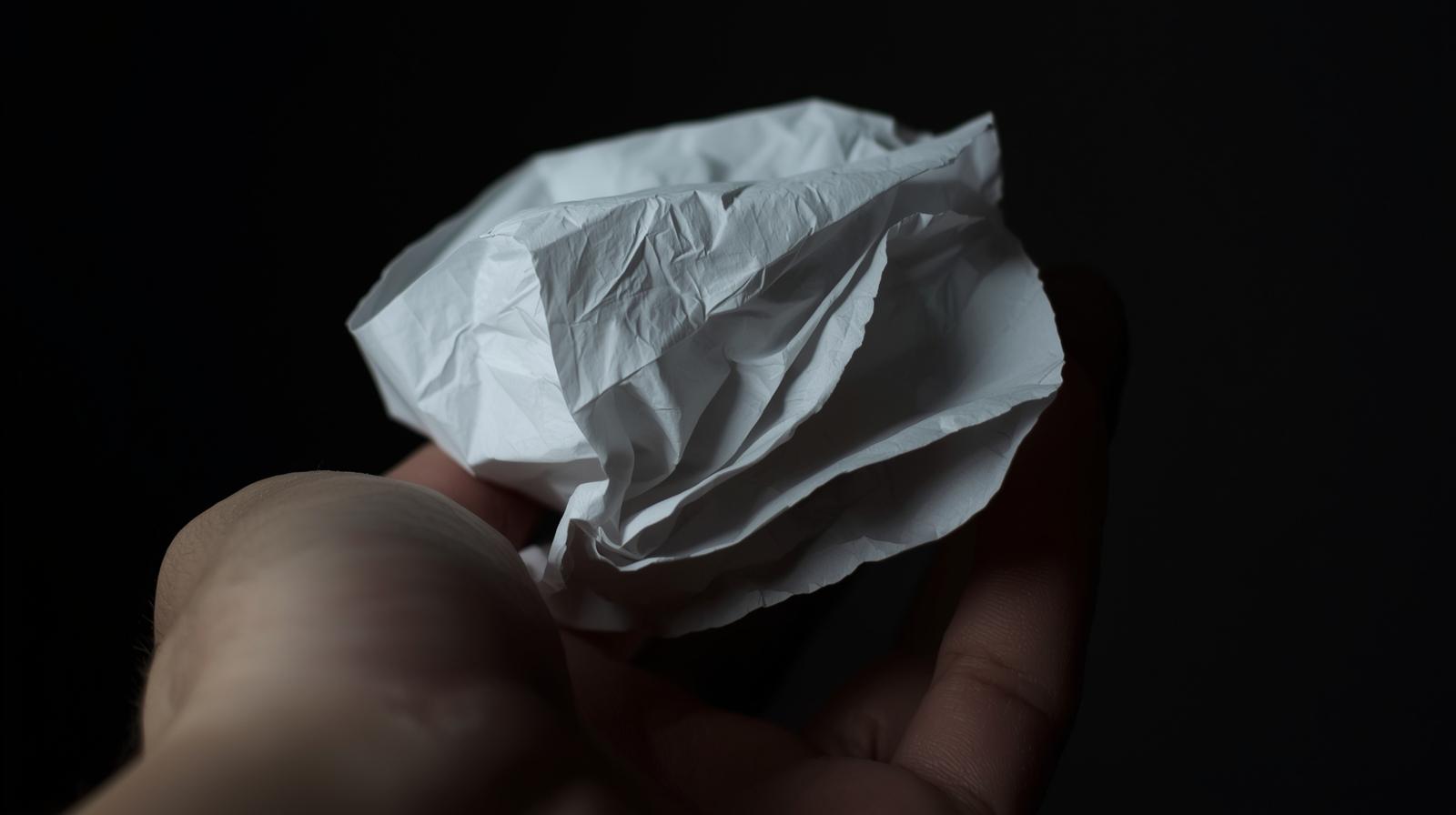 Read more about the article Ta pognieciona kartka w mojej kieszeni (czyli o tym, jak bałem się własnego głosu)